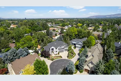 6176 S Haven Moor Cir E, Salt Lake City, UT 84121 - Photo 54