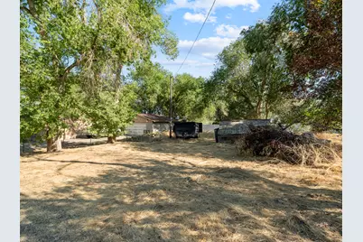 1811 Shepard Ln, Lake Point, UT 84074 - Photo 38