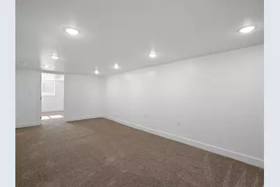 1811 Shepard Ln, Lake Point, UT 84074 - Photo 18