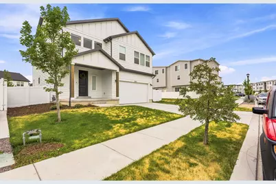 5197 N Folkstone Dr, Eagle Mountain, UT 84005 - Photo 4