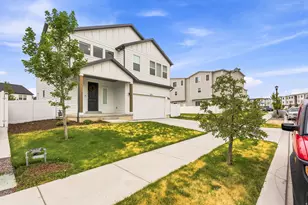 5197 N Folkstone Dr, Eagle Mountain, UT 84005 - Photo 4