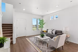 256 E Browns Creek St, Saratoga Springs, UT 84045 - Photo 6