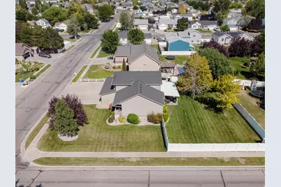 1661 W 1950 S, Syracuse, UT 84075 - Photo 36