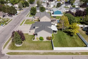 1661 W 1950 S, Syracuse, UT 84075 - Photo 36