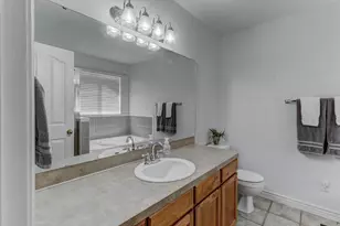 1661 W 1950 S, Syracuse, UT 84075 - Photo 20