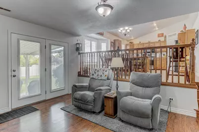 1661 W 1950 S, Syracuse, UT 84075 - Photo 10