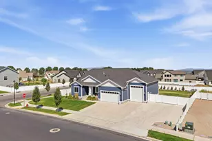 2786 W Hancock St, Mapleton, UT 84664 - Photo 2