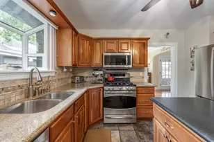 1465 S 1500 E, Salt Lake City, UT 84105 - Photo 16
