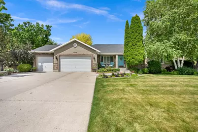 10034 S Jordan Crest Cir, South Jordan, UT 84095 - Photo 2