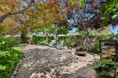 10034 S Jordan Crest Cir, South Jordan, UT 84095 - Photo 6