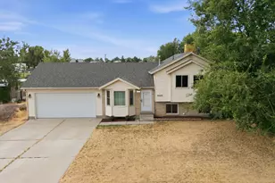 5049 S 4300 W, Hooper, UT 84315 - Photo 28