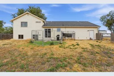 5049 S 4300 W, Hooper, UT 84315 - Photo 18