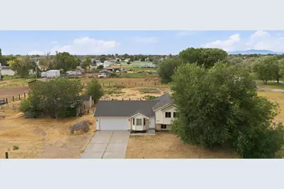 5049 S 4300 W, Hooper, UT 84315 - Photo 24