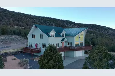 1915 E Bailey Acres Dr, Panguitch, UT 84759 - Photo 2