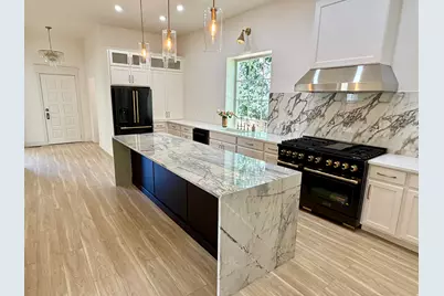 633 E 300 S, Salt Lake City, UT 84102 - Photo 2