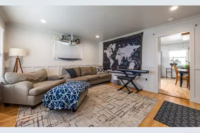658 E Locust St, Sandy, UT 84070 - Photo 6