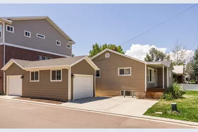 658 E Locust St, Sandy, UT 84070 - Photo 2