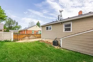 658 E Locust St, Sandy, UT 84070 - Photo 20