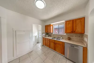 2856 S Eccles Ave, Ogden, UT 84403 - Photo 12