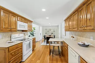 71 N Paradise Dr, Orem, UT 84097 - Photo 8