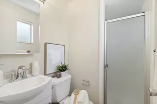 71 N Paradise Dr, Orem, UT 84097 - Photo 18
