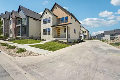 4246 W Bergen Ln, Lehi, UT 84048 - Photo 2