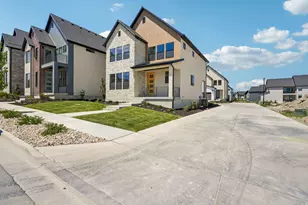 4246 W Bergen Ln, Lehi, UT 84048 - Photo 2