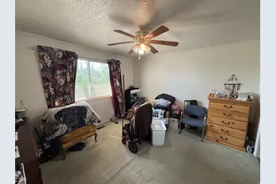 1146 S 1000 E, Clearfield, UT 84015 - Photo 10