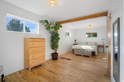 83 E 1600 S, Bountiful, UT 84010 - Photo 10