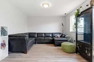 5416 S 4225 W, Roy, UT 84067 - Photo 8