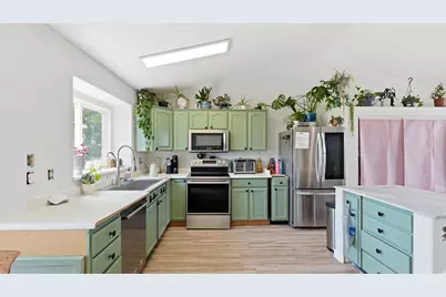 5416 S 4225 W, Roy, UT 84067 - Photo 6