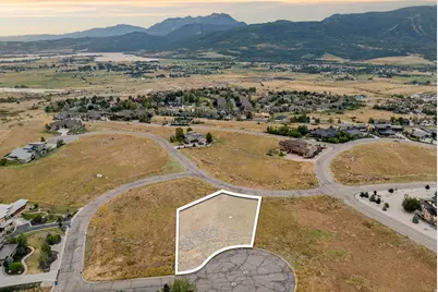 5857 E Wildflower Ct #107, Eden, UT 84310 - Photo 2
