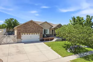 3347 S Red Tailed Crescent Dr, Saratoga Springs, UT 84045 - Photo 1