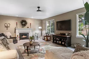 557 S Moss Hill Dr, Bountiful, UT 84010 - Photo 10