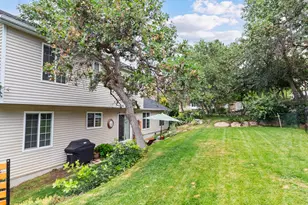 557 S Moss Hill Dr, Bountiful, UT 84010 - Photo 26