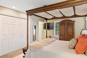 557 S Moss Hill Dr, Bountiful, UT 84010 - Photo 14
