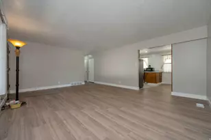 6871 S Springbrook Way E, Cottonwood Heights, UT 84121 - Photo 6