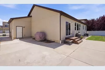 699 S Jubilee Dr, Saratoga Springs, UT 84045 - Photo 6
