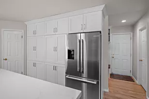 1597 E 11400 S, Sandy, UT 84092 - Photo 10