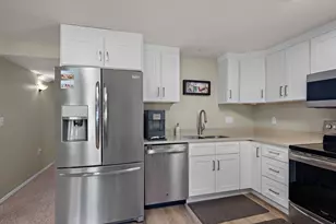1597 E 11400 S, Sandy, UT 84092 - Photo 32
