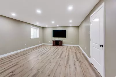 3268 W 1025 N, Layton, UT 84041 - Photo 28