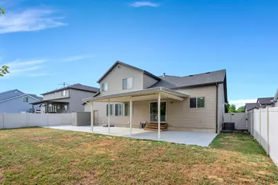 3268 W 1025 N, Layton, UT 84041 - Photo 10