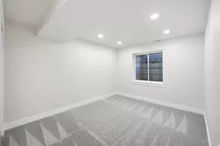1338 W 5550 S, Taylorsville, UT 84123 - Photo 22
