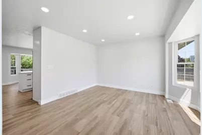1338 W 5550 S, Taylorsville, UT 84123 - Photo 4