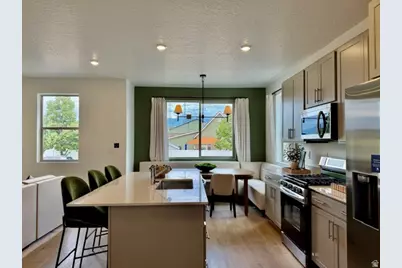 1535 S 900 W #142, Clearfield, UT 84015 - Photo 4