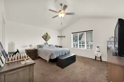12772 S Village Creek Dr, Riverton, UT 84065 - Photo 10