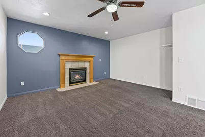 309 E 1525 N, Layton, UT 84041 - Photo 8
