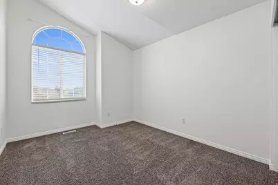 309 E 1525 N, Layton, UT 84041 - Photo 20