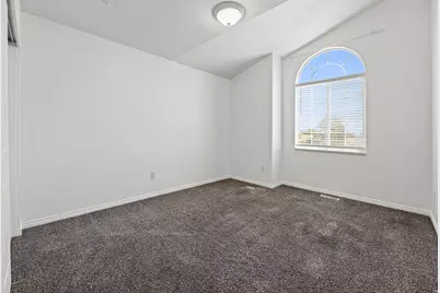 309 E 1525 N, Layton, UT 84041 - Photo 18