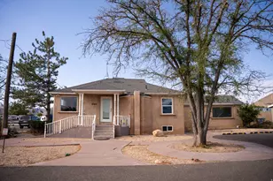 1545 W State St, Hurricane, UT 84737 - Photo 1